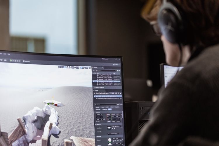 Student's using PC's