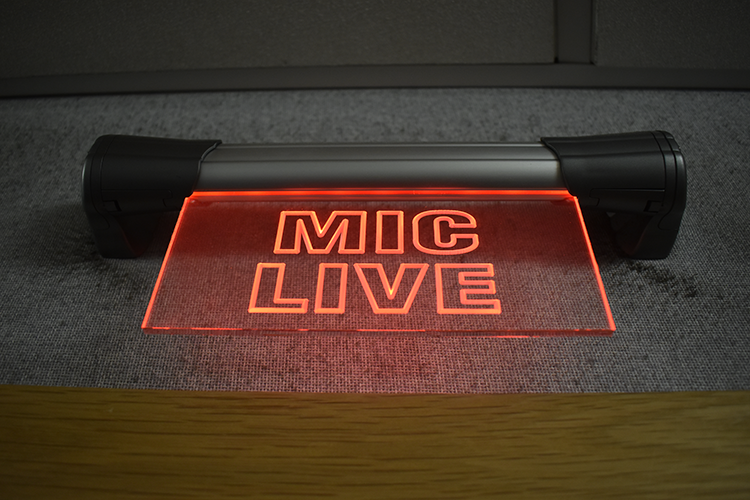 Mic Live Sign